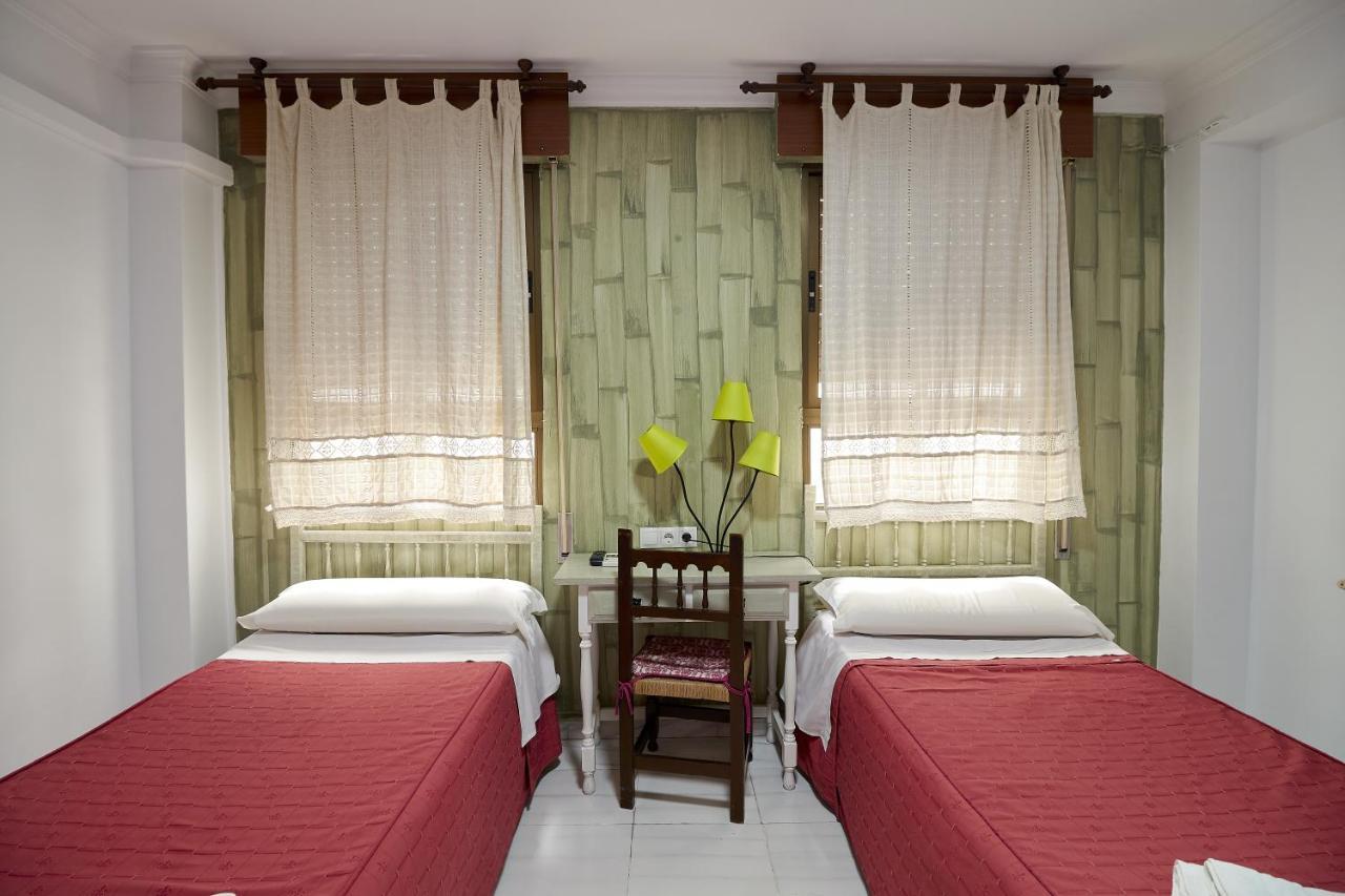 Hotel Virgen De Los Reyes Ρόντα Εξωτερικό φωτογραφία